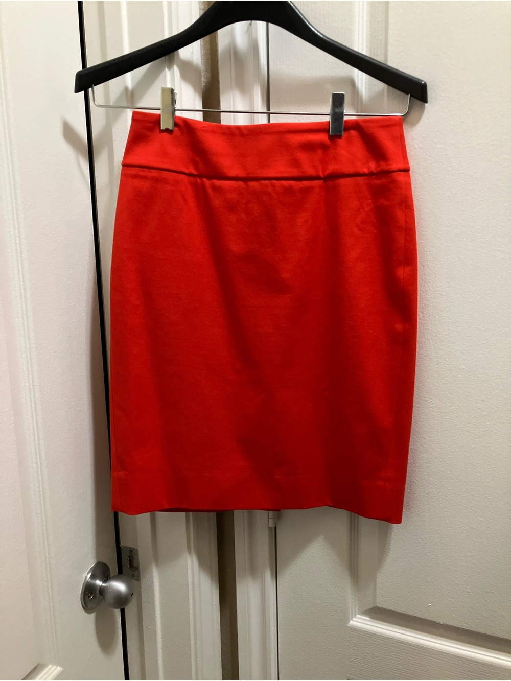 J Crew Red Women's Skirt - Classic Sleek Style Fully Lined